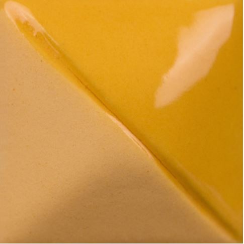FUNDAMENTALS® Underglaze Squash Yellow UG 203 - Vielseitige Engobe für kreative Keramikgestaltung